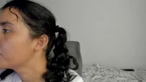 Snapshot of zoe_wattson chatting on 06-09-26, 03:18 Zoe online show from 06-09-26, 03:18