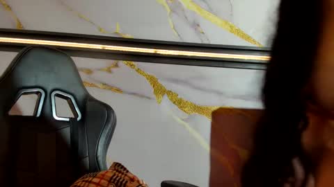 Snapshot of zoebreastmilk_2 chatting on 04-02-26, 10:29 zoebreastmilk_2 online show from 04-02-26, 10:29