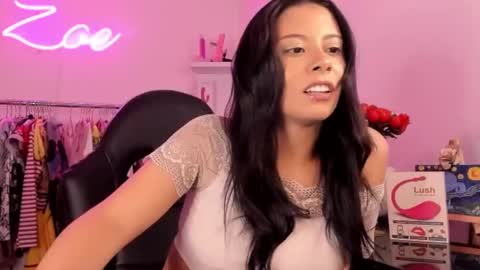 zoecams online show from 03-08-25, 12:22