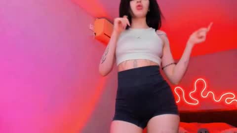 Snapshot of zoedrift chatting on 12-19-25, 03:19 zoedrift online show from 12-19-25, 03:19