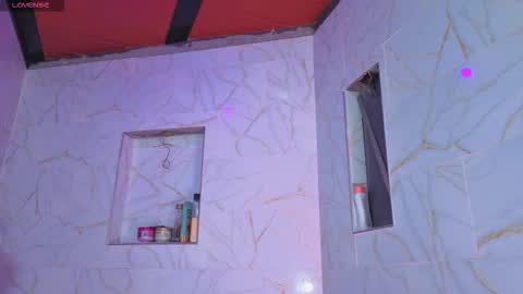 Snapshot of zoee_dolcee chatting on 02-21-26, 07:37 Catt online show from 02-21-26, 07:37