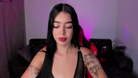 Snapshot of zoee_jackson chatting on 12-21-25, 01:13 zoee jackson online show from 12-21-25, 01:13