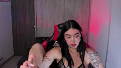 Snapshot of zoee_jackson chatting on 02-01-26, 01:04 zoee jackson online show from 02-01-26, 01:04