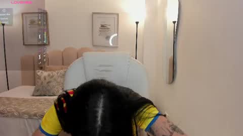 Snapshot of zoee_jackson chatting on 06-17-26, 06:42 zoee jackson online show from 06-17-26, 06:42