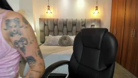Snapshot of zoee_jackson chatting on 07-16-26, 06:36 zoee jackson online show from 07-16-26, 06:36
