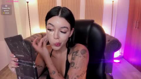 Snapshot of zoee_jackson chatting on 07-31-26, 06:51 zoee jackson online show from 07-31-26, 06:51