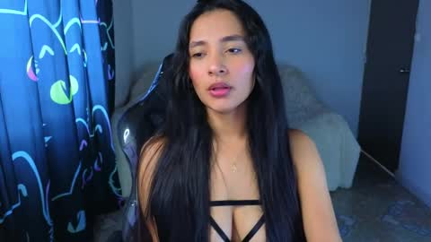 Snapshot of zoee_pamela99 chatting on 04-09-26, 03:50 pamela online show from 04-09-26, 03:50