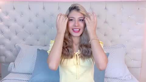 Zoe online show from 09-12-25, 11:21