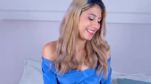 Zoe online show from 10-11-25, 11:20