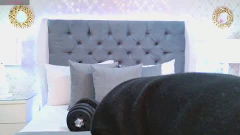 Zoe Krug online show from 01-11-26, 03:33