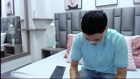 Zoe Krug online show from 03-21-26, 12:10