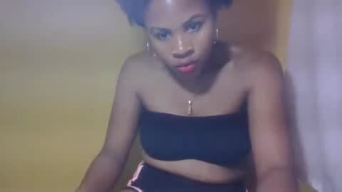 Snapshot of zoelinem chatting on 03-20-26, 09:14 zoelinem online show from 03-20-26, 09:14