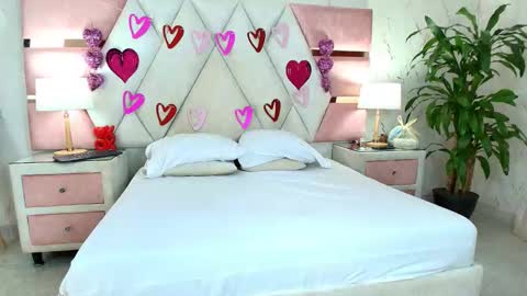 zoelucas online show from 09-22-25, 07:05