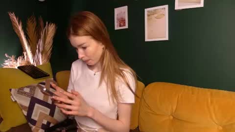 Snapshot of zoenymph chatting on 07-06-26, 05:15 zoenymph online show from 07-06-26, 05:15