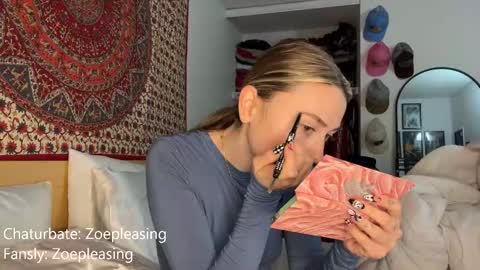 zoepleasing online show from 10-14-25, 01:28