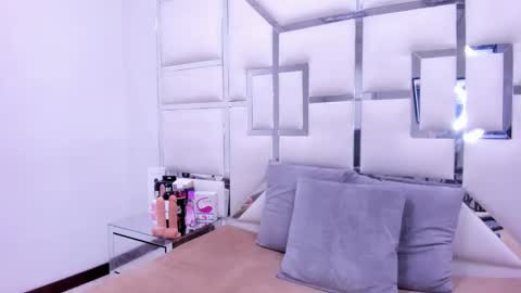 ZoeSwam online show from 01-27-25, 01:30