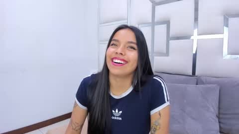 ZoeSwam online show from 02-21-25, 01:44