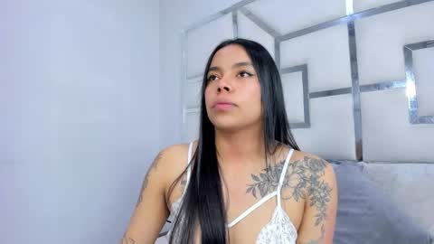 ZoeSwam online show from 10-29-25, 11:23