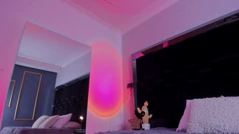 zoevidal_ online show from 01-21-25, 11:56