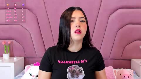 Snapshot of zoewillian chatting on 02-28-25, 07:14 zoewillian online show from 02-28-25, 07:14