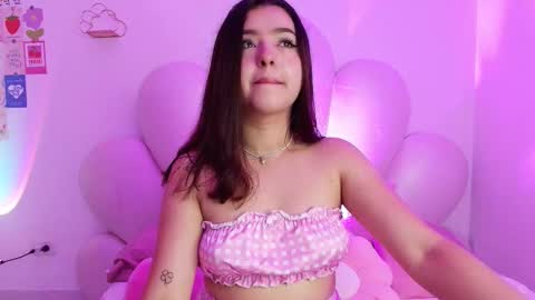 Snapshot of zoewillian chatting on 09-19-25, 09:48 zoewillian online show from 09-19-25, 09:48