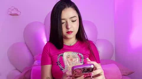 Snapshot of zoewillian chatting on 09-30-25, 12:26 zoewillian online show from 09-30-25, 12:26