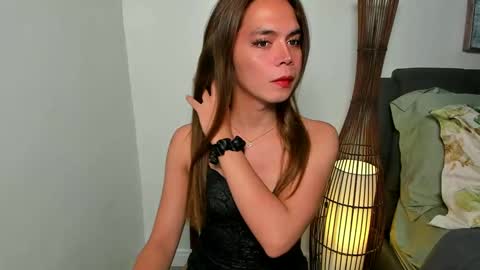 zoey online show from 02-13-25, 08:13