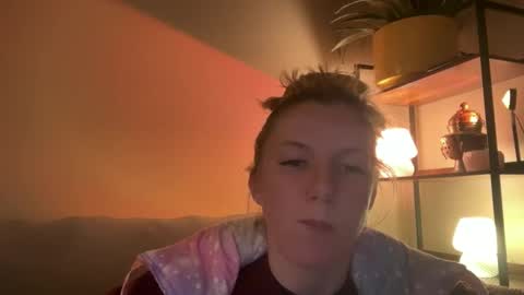 Zoeydanner online show from 02-11-26, 03:44