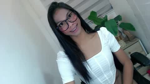 zoey online show from 03-02-25, 09:32