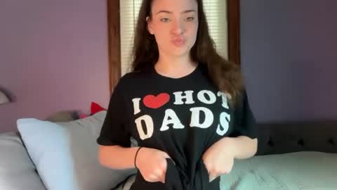 zoeyknowsbest online show from 06-20-26, 02:20