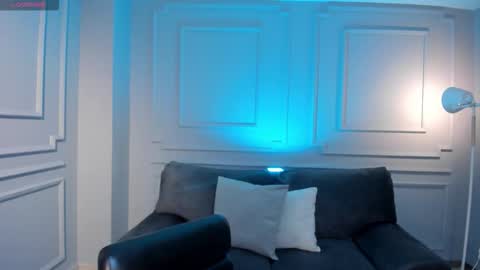 Zoey Walker online show from 10-28-25, 11:36