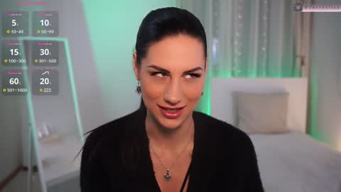 zoezolton online show from 12-16-24, 05:43