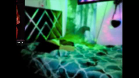 Zoee  online show from 02-04-26, 11:09