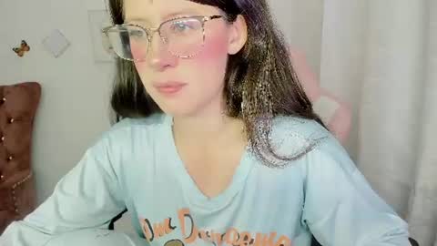 Alicie online show from 07-26-26, 04:20