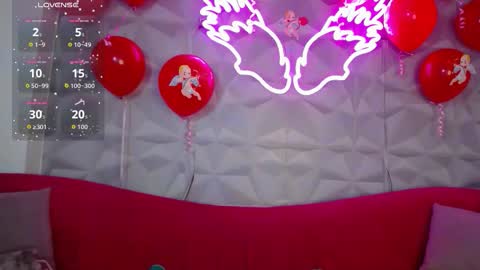 Snapshot of zoow_bluussh chatting on 02-14-26, 12:02 Zoe online show from 02-14-26, 12:02