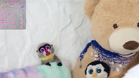 Snapshot of zorravioleta chatting on 10-02-25, 12:23 Violeta online show from 10-02-25, 12:23