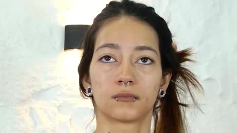 Snapshot of zorravioleta chatting on 11-16-25, 12:22 Violeta online show from 11-16-25, 12:22