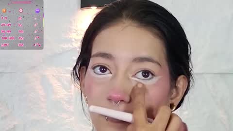 Snapshot of zorravioleta chatting on 11-22-25, 12:15 Violeta online show from 11-22-25, 12:15