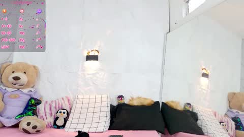 Snapshot of zorravioleta chatting on 12-04-25, 12:03 Violeta online show from 12-04-25, 12:03