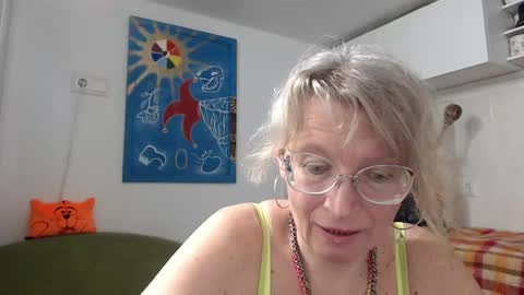 Snapshot of zosya1111 chatting on 01-22-25, 01:42 Zosya1111 online show from 01-22-25, 01:42