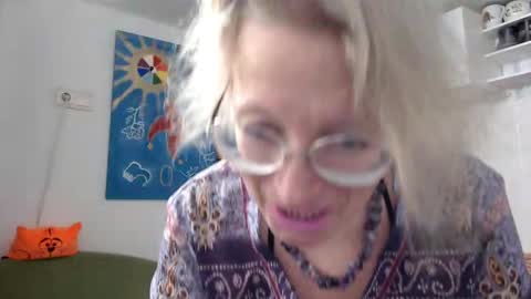 Snapshot of zosya1111 chatting on 01-23-25, 12:09 Zosya1111 online show from 01-23-25, 12:09