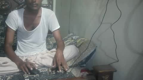 Snapshot of zoyakhan803 chatting on 09-19-25, 12:34 zoyakhan803 online show from 09-19-25, 12:34