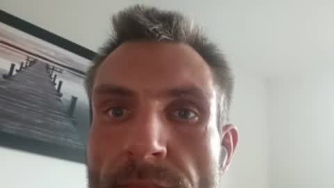 Snapshot of zuabua85 chatting on 06-14-26, 04:03 MrNice online show from 06-14-26, 04:03