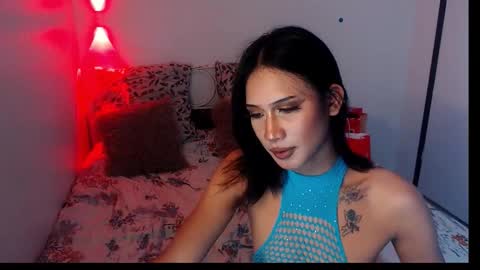 Zoe online show from 12-21-25, 04:14