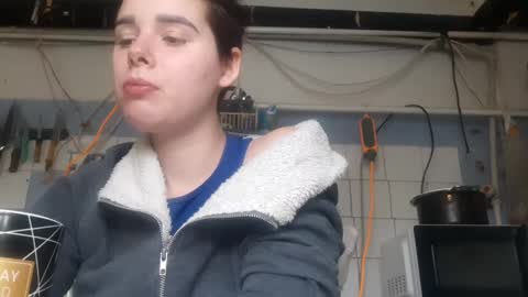 Snapshot of zuhra25 chatting on 02-16-25, 02:00 zuhra25 online show from 02-16-25, 02:00