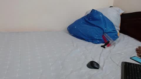 Snapshot of zulfiya_bruce chatting on 12-20-24, 04:53 Zulfiya online show from 12-20-24, 04:53