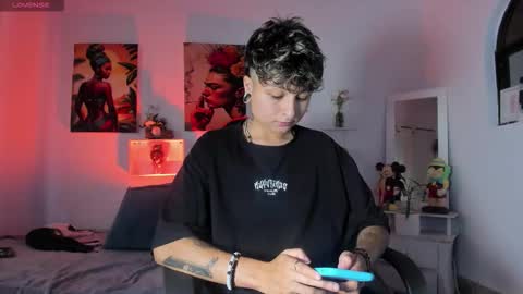 Snapshot of zuryramirez_ chatting on 11-23-25, 08:08 Zury Ramirez online show from 11-23-25, 08:08