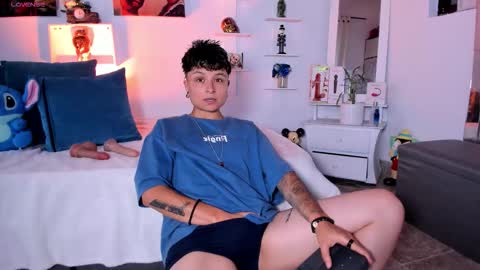 Snapshot of zuryramirez_ chatting on 12-19-25, 09:11 Zury Ramirez online show from 12-19-25, 09:11