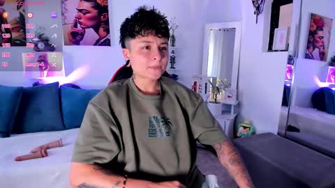 Snapshot of zuryramirez_ chatting on 12-21-25, 07:54 Zury Ramirez online show from 12-21-25, 07:54