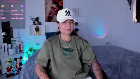 Snapshot of zuryramirez_ chatting on 02-21-26, 08:54 Zury Ramirez online show from 02-21-26, 08:54